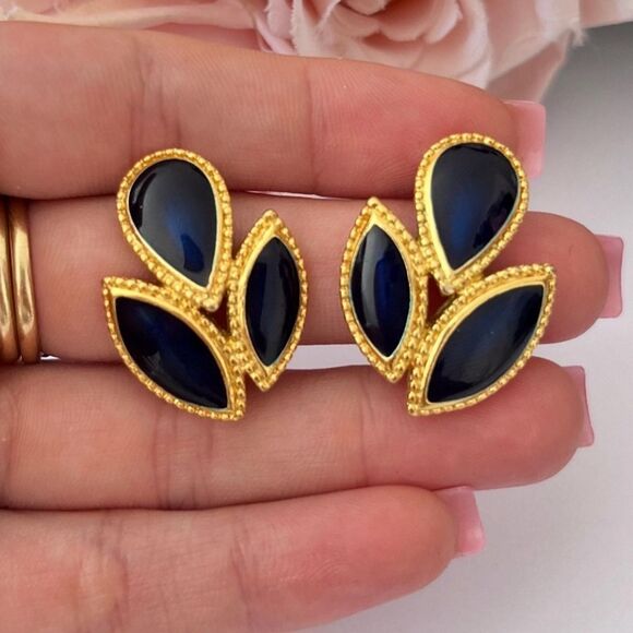 Jewelry - Trifari Dark Blue and Gold Tone Clip On Earrings NWOT